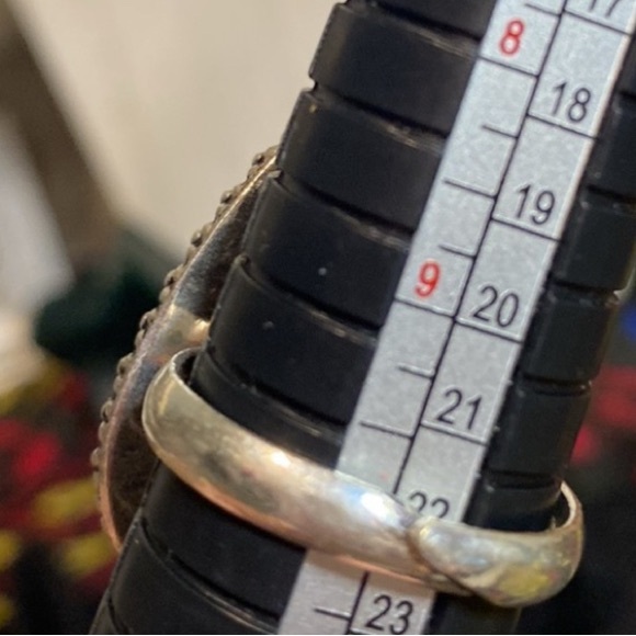 Ring NWOT Snowflake Obsidian .925 sterling Plated black teardrop  adj. to sz 10 - Picture 4 of 5